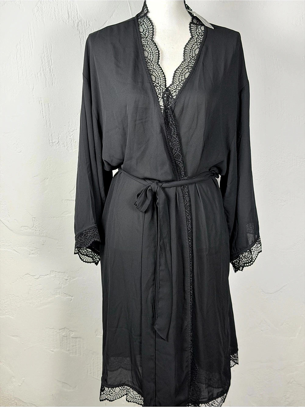 Beautiful INC International Concepts Lace Trim Robe in Black Size 2X NWT